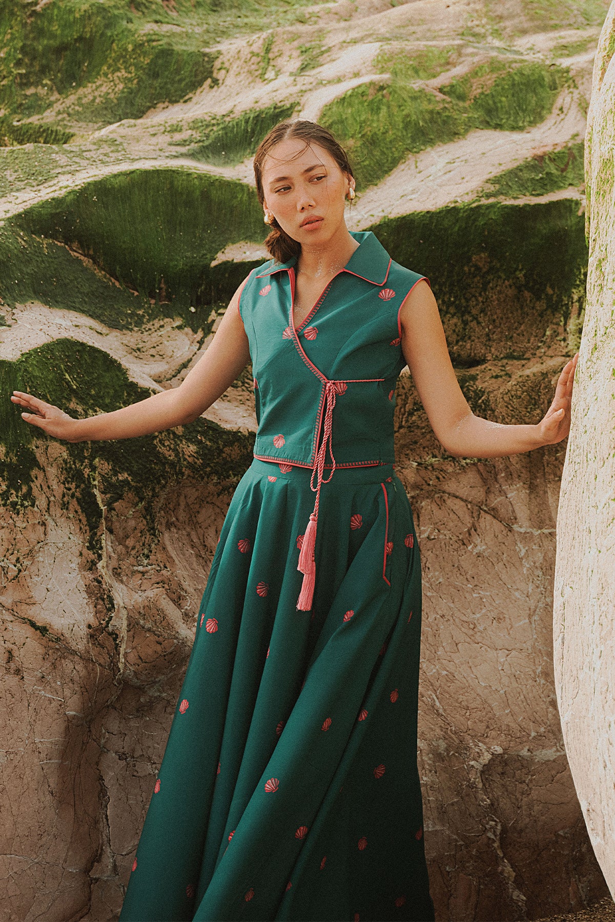 modern Pakistani fashion outfit