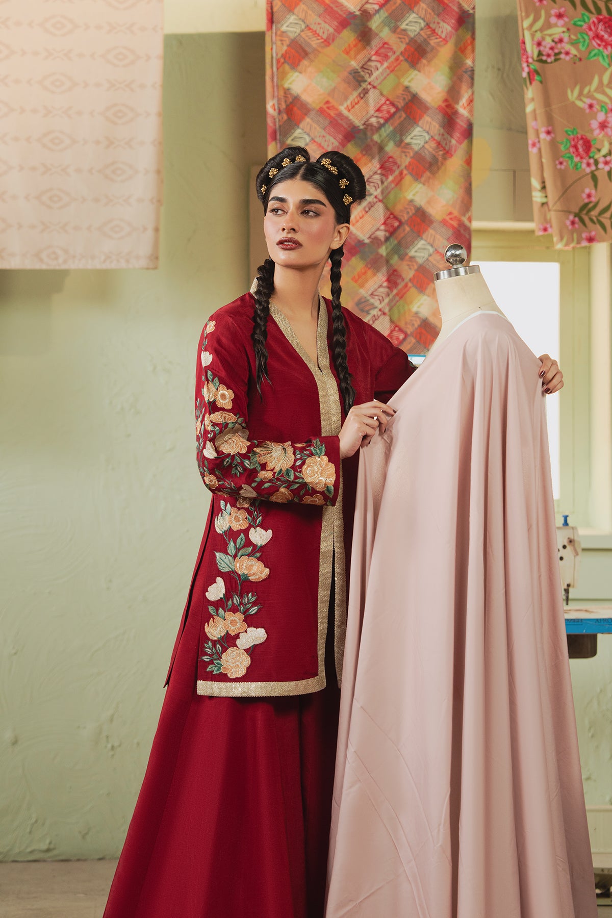 Layal Color Layal – Dear June